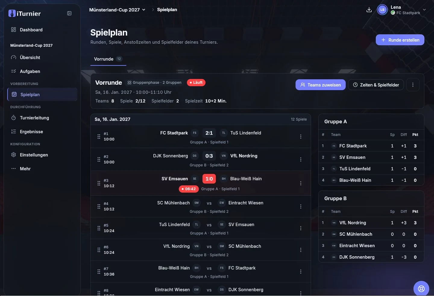 Spielplanung des Münsterland-Cups mit zwei Gruppen, zwei Spielfeldern und Live-Ergebnissen.